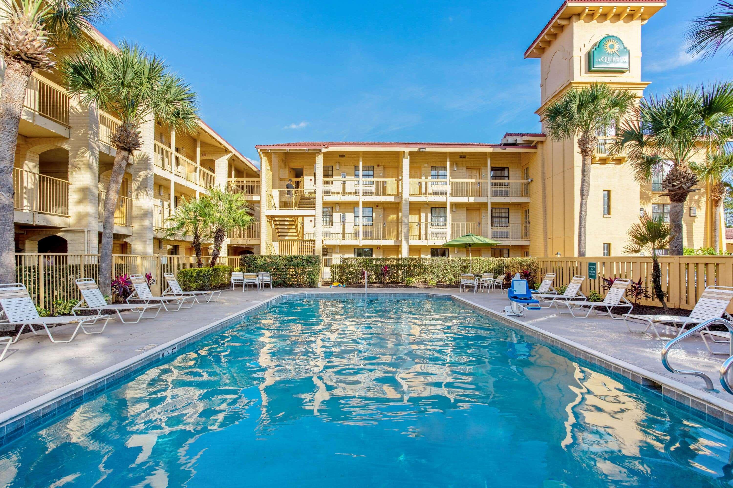 La Quinta Inn By Wyndham Orlando Airport West Eksteriør billede